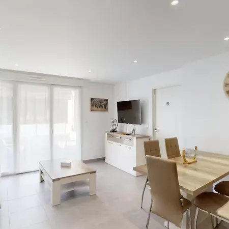Lumineux 3 Pieces Avec Terrasse Et Parking - Proche